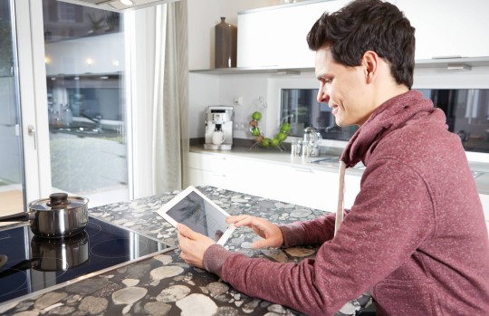 sender with tablet 