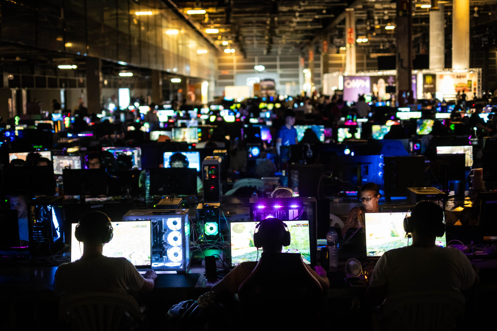 GLS Spain se une al universo gaming como operador logístico oficial del OWN FEST de Valencia